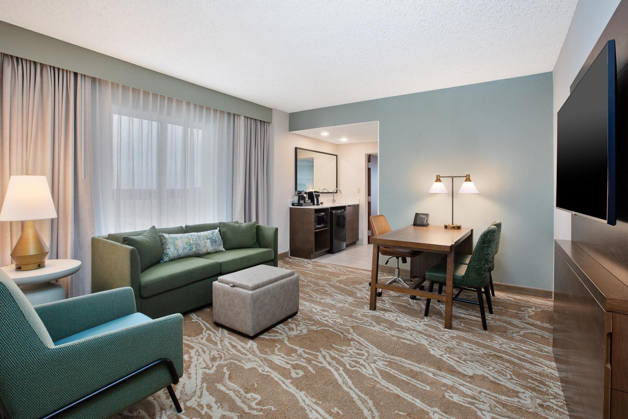 Hotel Embassy Conference Center San Marcos
