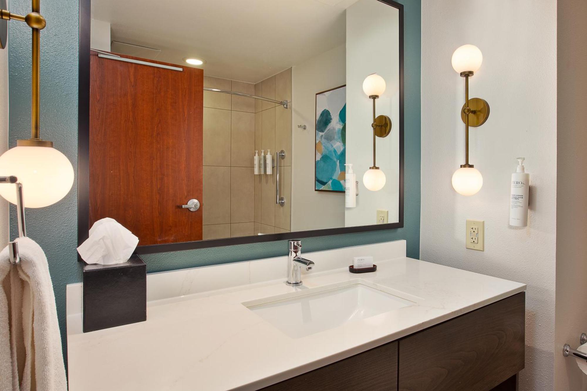 Embassy Conference Center 4*