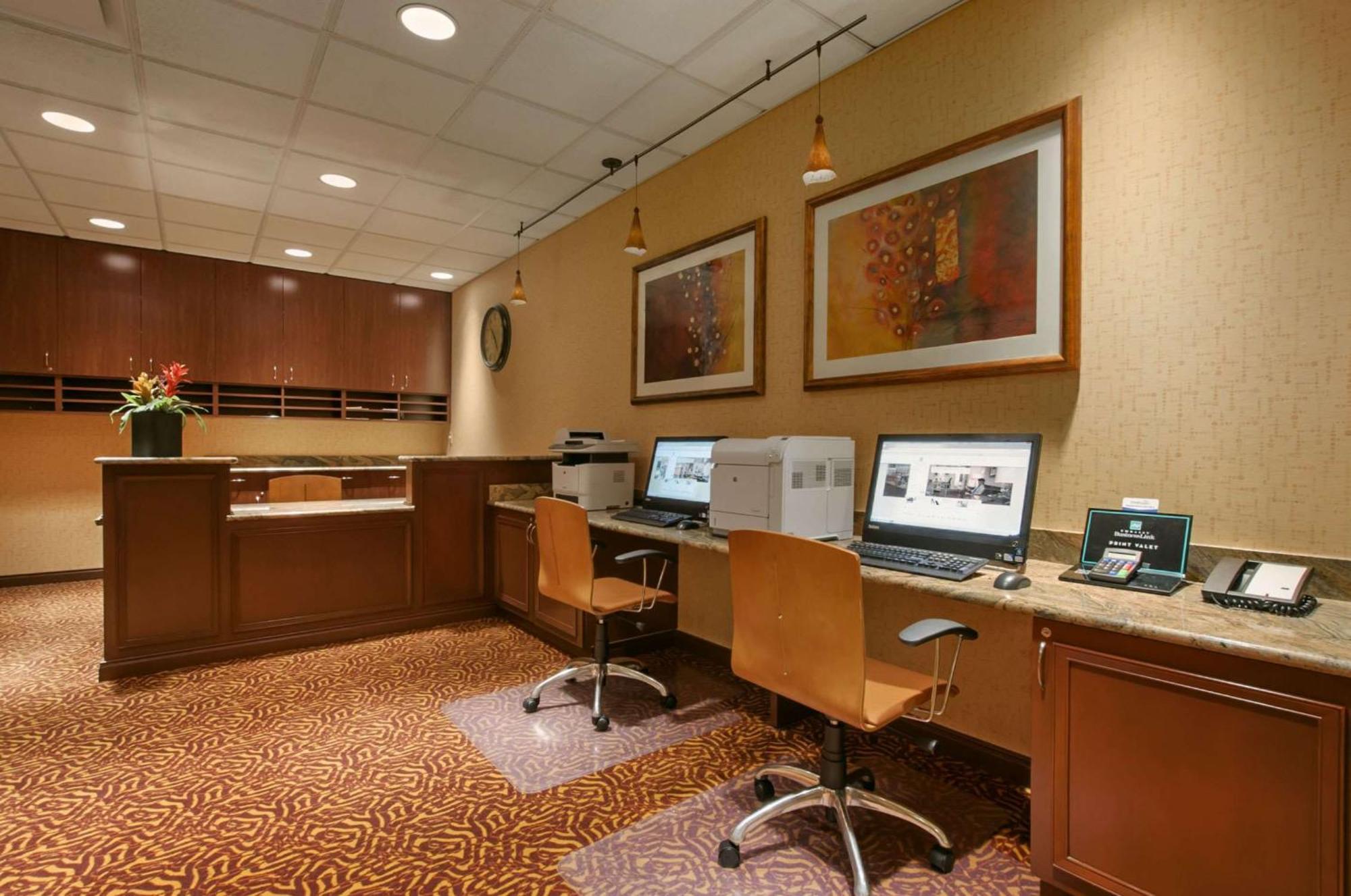 Embassy Conference Center 4*