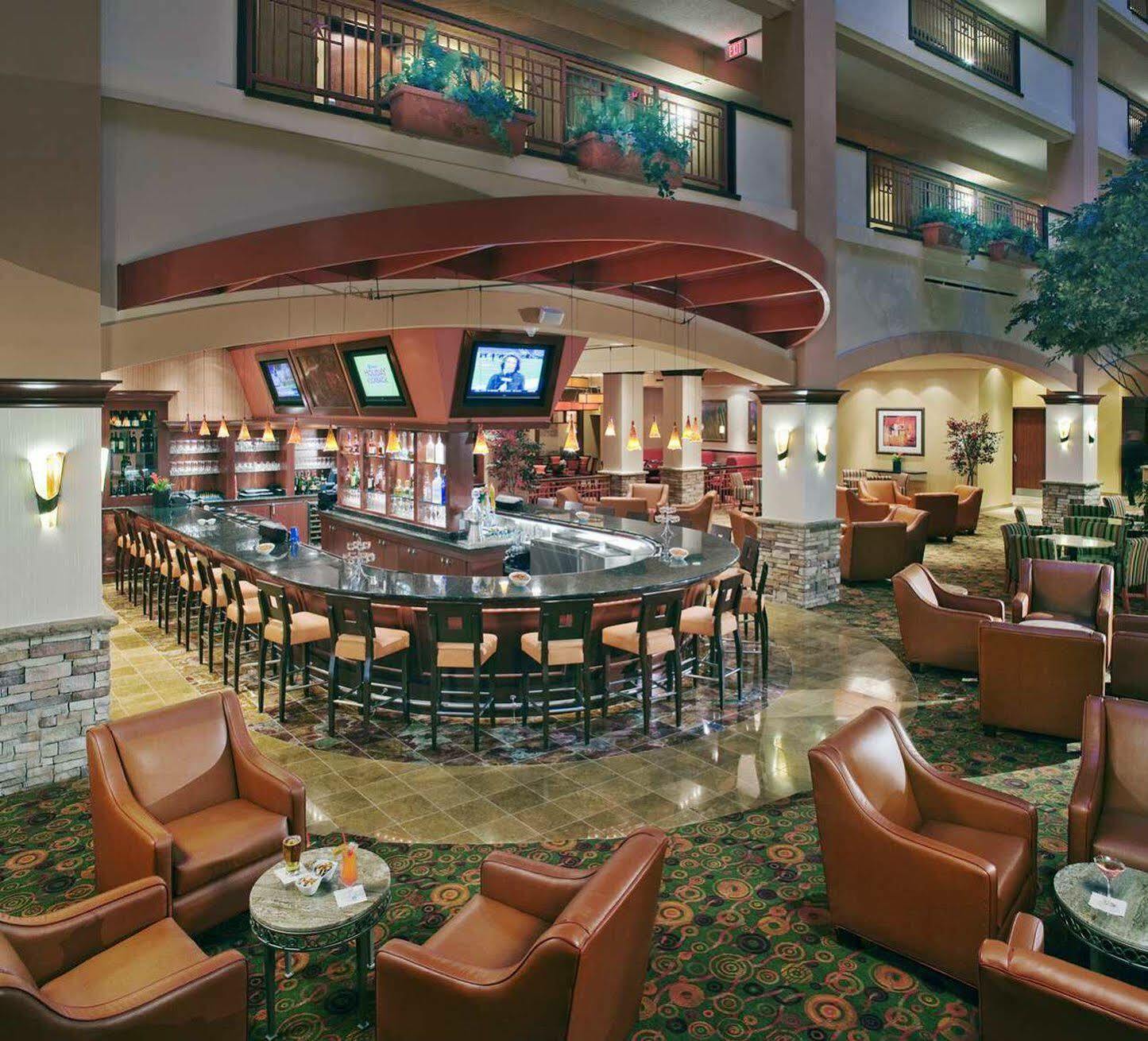 Hotel Embassy Conference Center